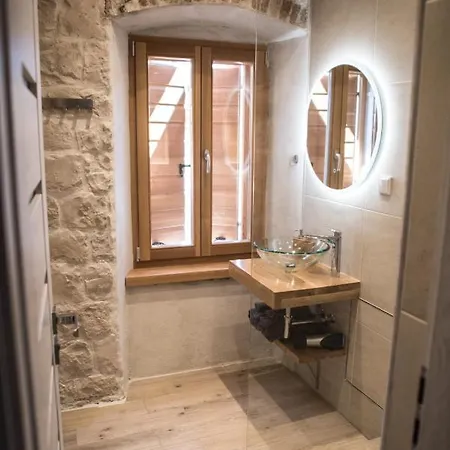 Limestone Heritage House Apart Otel Trogir