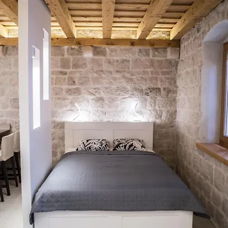 Limestone Heritage House Apart Otel