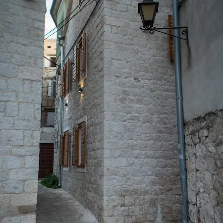 Limestone Heritage House 4*