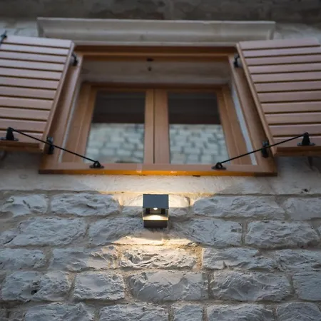 Limestone Heritage House Ξενοδοχείο με διαμερίσματα Τρογκίρ