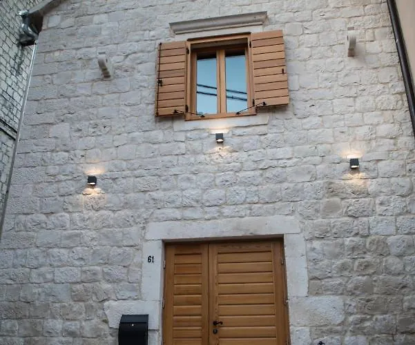 Limestone Heritage House Hotel apartamentowy Trogir