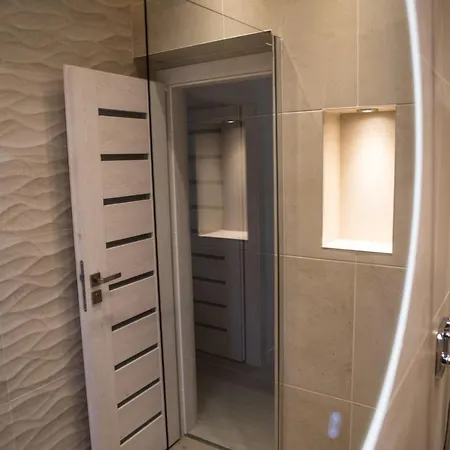 Limestone Heritage House 4* 트로기르
