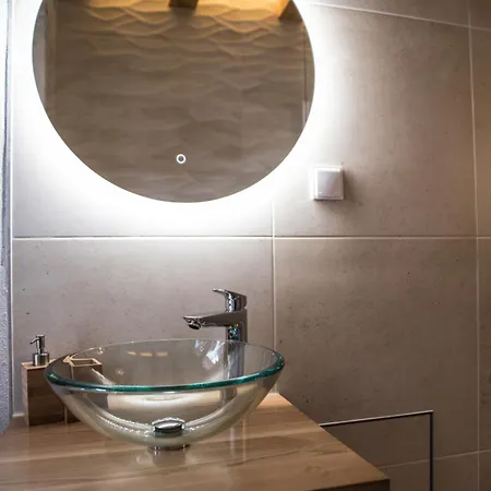 Apartahotel Limestone Heritage House 4*