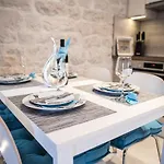 Limestone Heritage House 트로기르