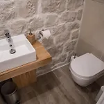 Limestone Heritage House 4* 트로기르
