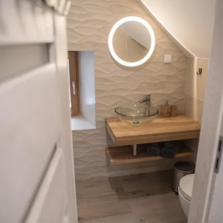 Limestone Heritage House Apartahotel 4*