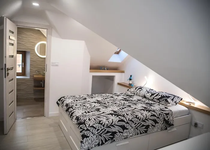 Limestone Heritage House Apartmanhotel