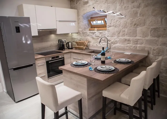 Limestone Heritage House 4* Trogir